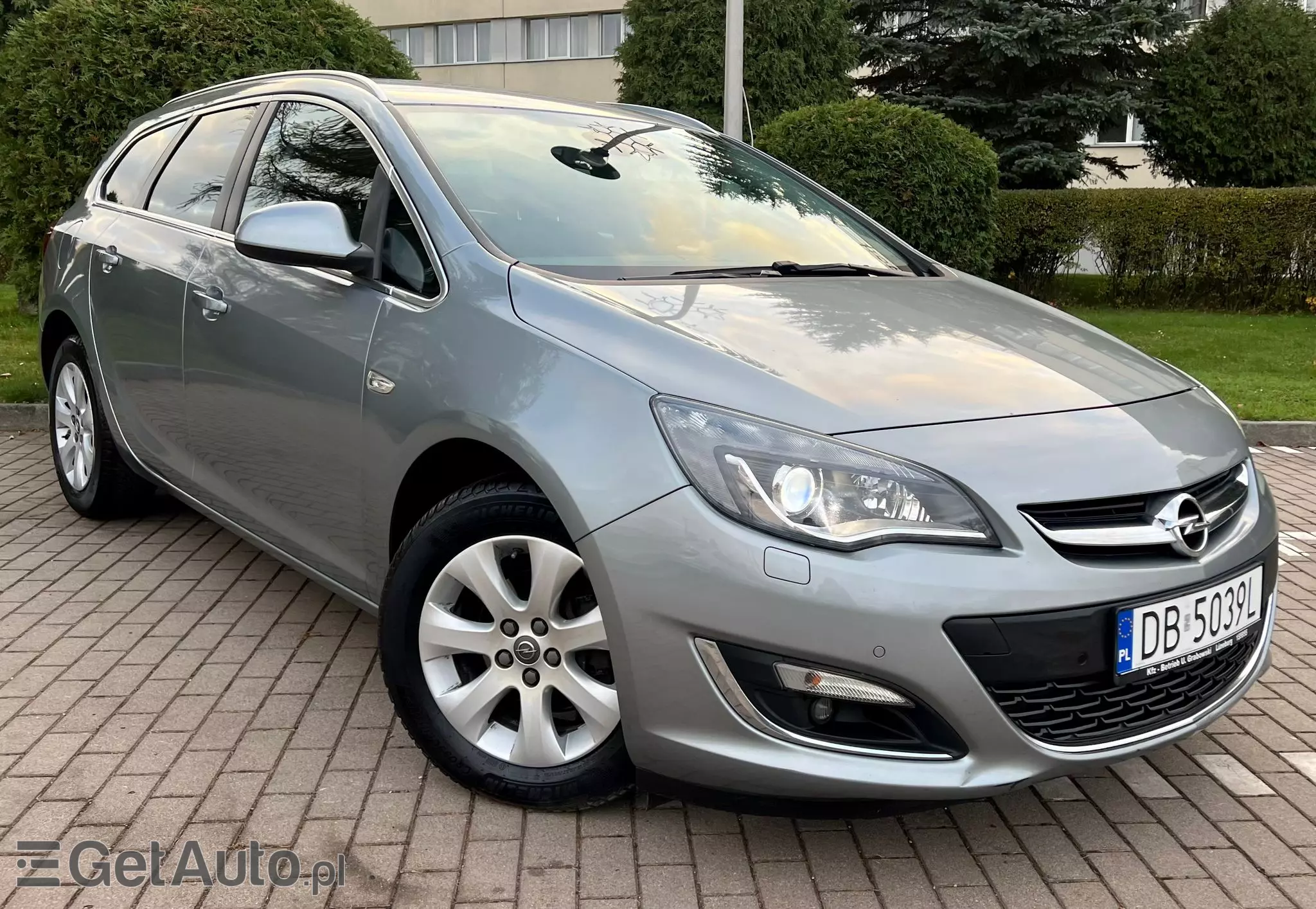 OPEL Astra Cosmo Aut.