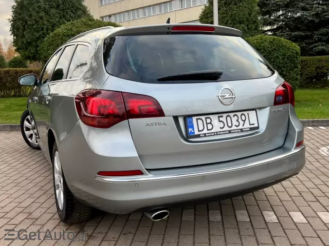 OPEL Astra Cosmo Aut.