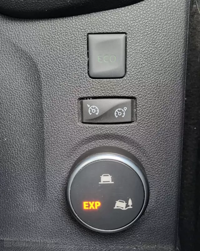 RENAULT Captur 1.2 Energy TCe Intens EDC