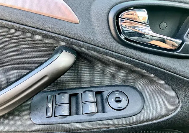 FORD S-Max 2.0 Titanium