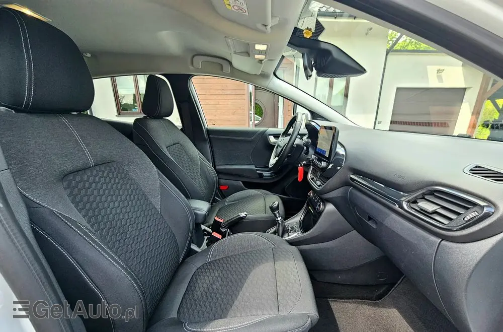 FORD Puma 1.0 EcoBoost Hybrid TITANIUM