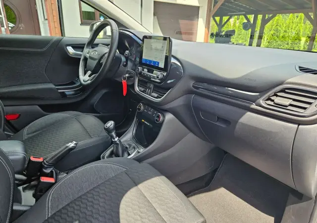 FORD Puma 1.0 EcoBoost Hybrid TITANIUM