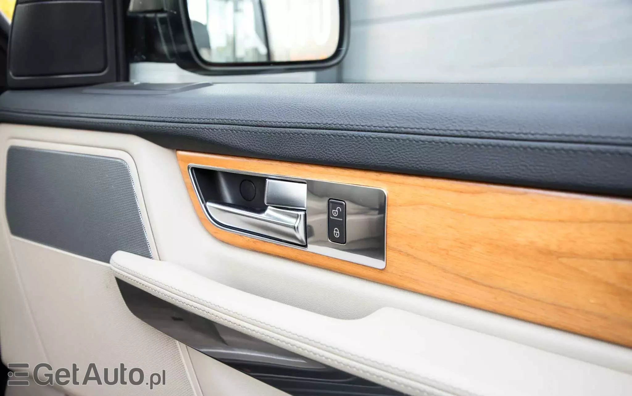 LAND ROVER Range Rover Sport S 3.0SD V6 HSE