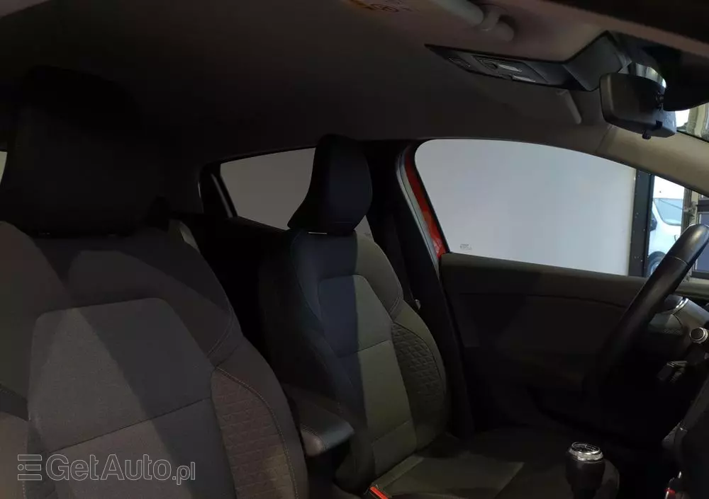 RENAULT Clio 1.0 TCe Zen