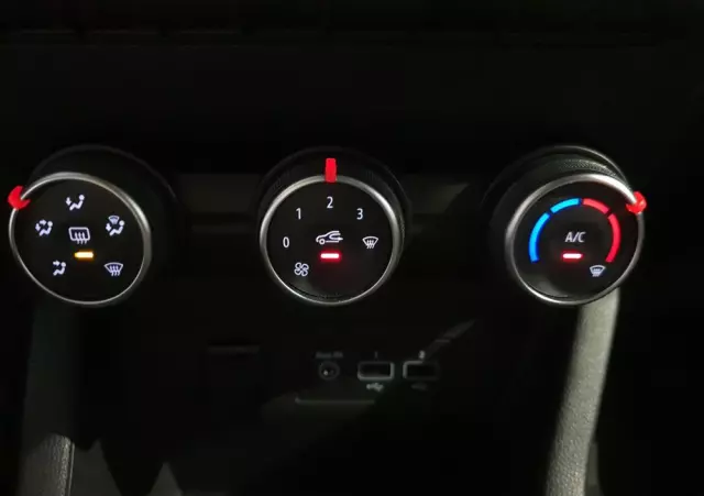 RENAULT Clio 1.0 TCe Zen