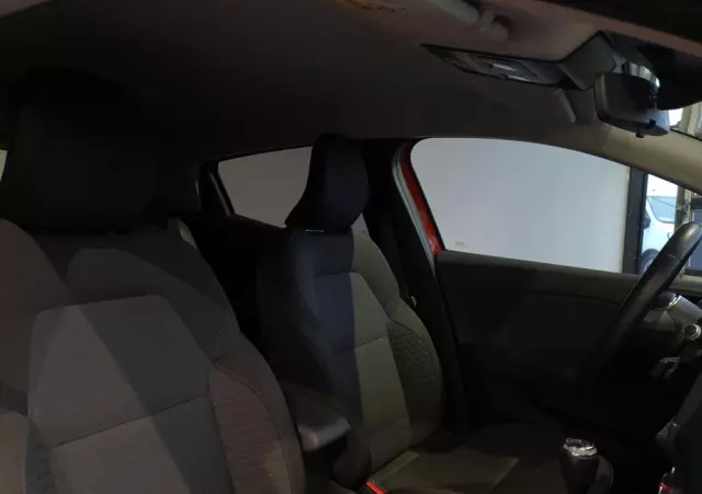 RENAULT Clio 1.0 TCe Zen