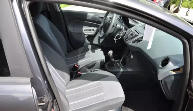 FORD Fiesta 1.25 (82 KM) 5d