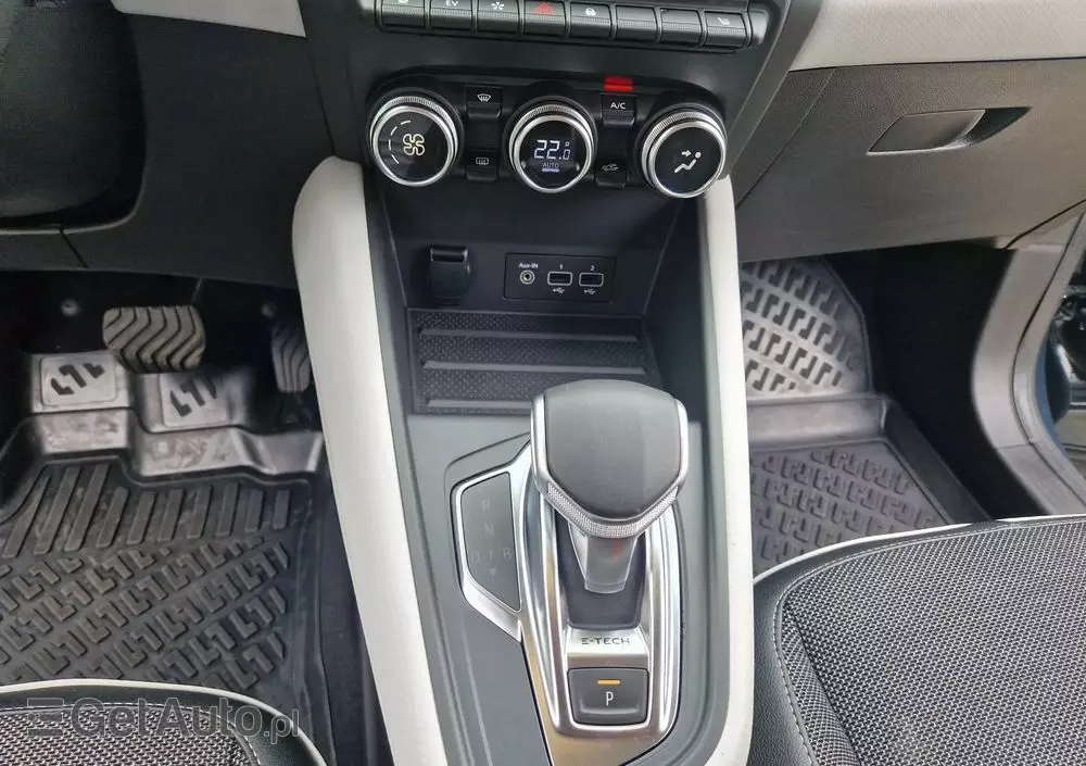 RENAULT Captur E-TECH PLUG-in 160 EDITION ONE