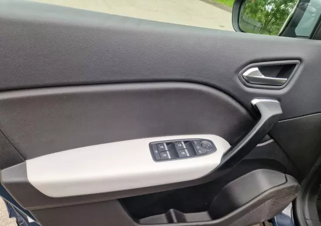 RENAULT Captur E-TECH PLUG-in 160 EDITION ONE