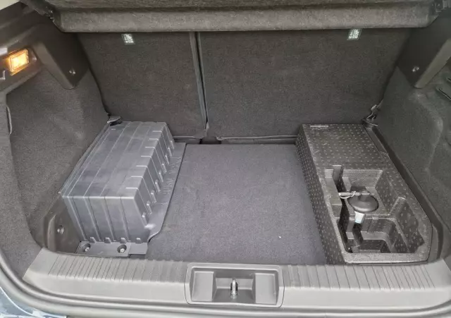 RENAULT Captur E-TECH PLUG-in 160 EDITION ONE