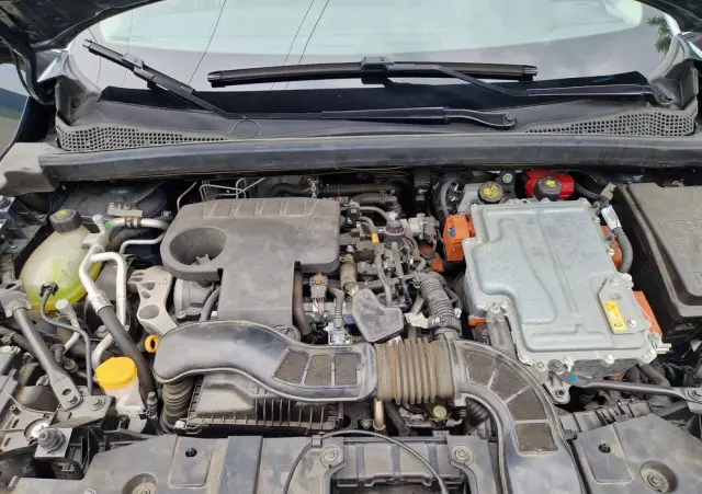 RENAULT Captur E-TECH PLUG-in 160 EDITION ONE