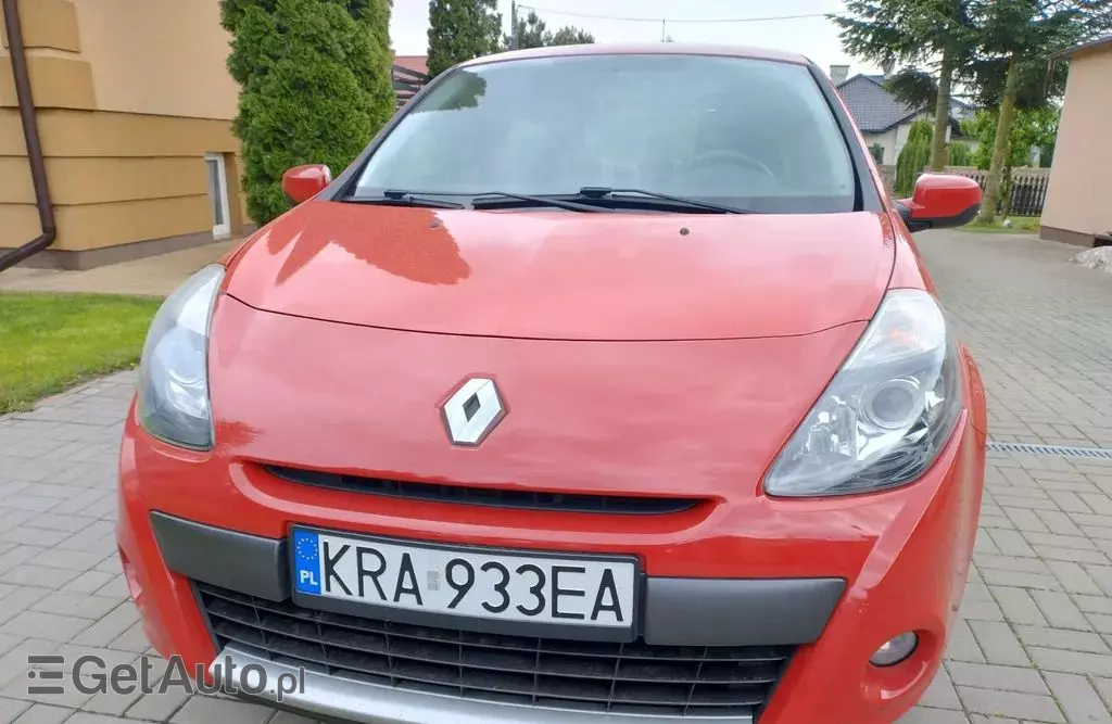RENAULT Clio 