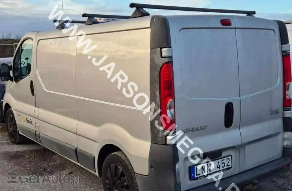 RENAULT Trafic 