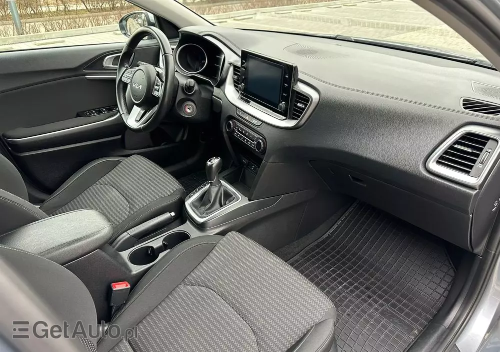 KIA Ceed 1.5 T-GDI M