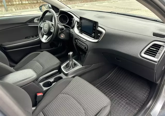 KIA Ceed 1.5 T-GDI M