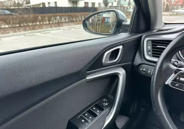 KIA Ceed 1.5 T-GDI M