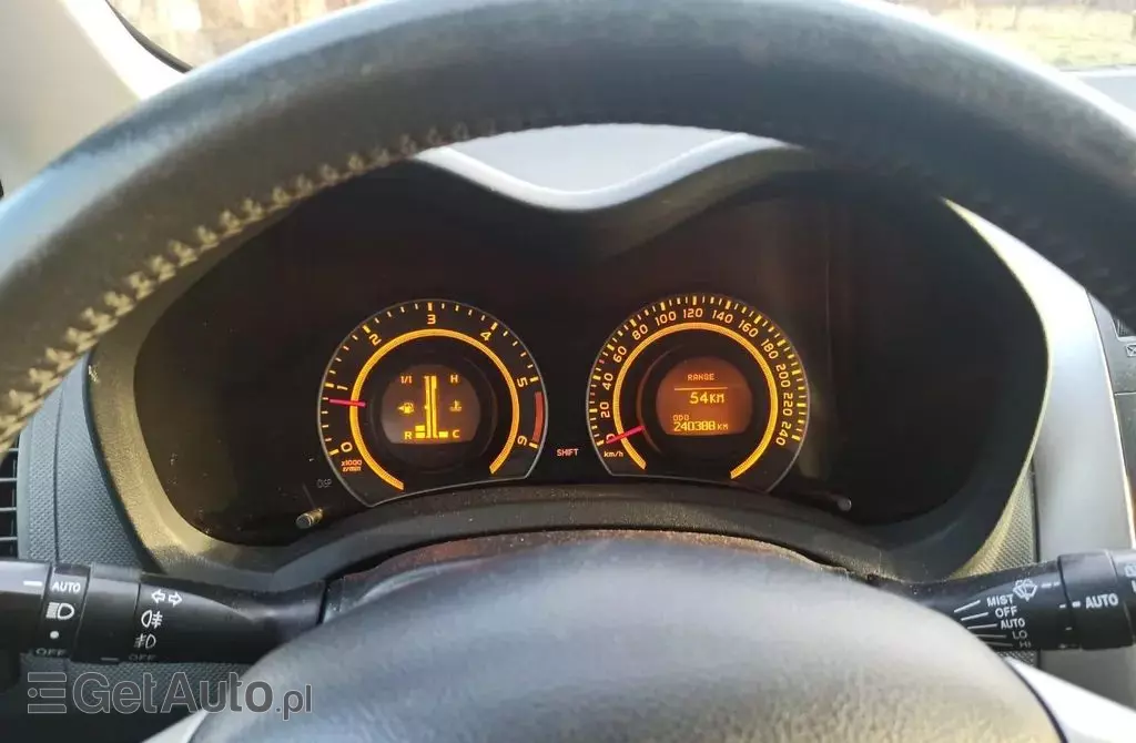 TOYOTA Auris 