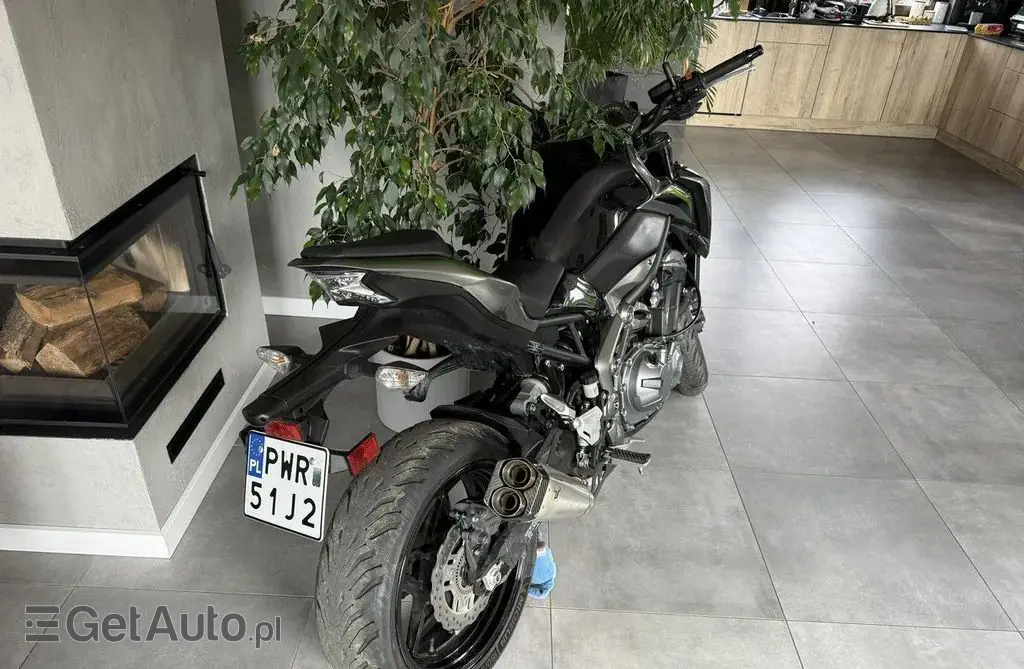 KAWASAKI Z 900 