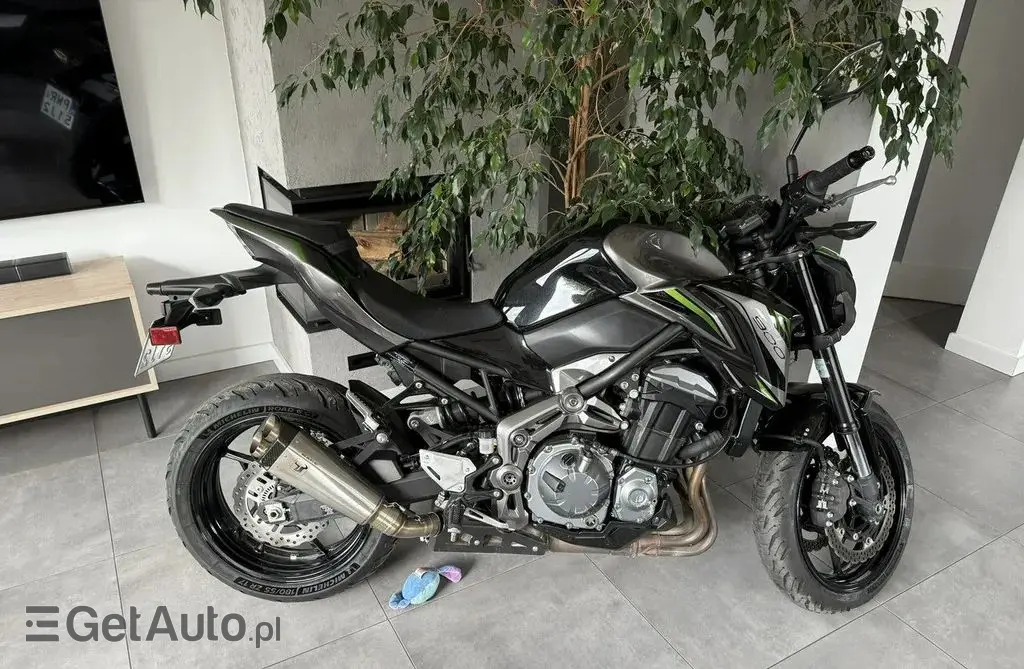 KAWASAKI Z 900 