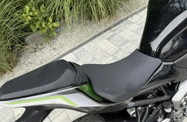 KAWASAKI Z 900 