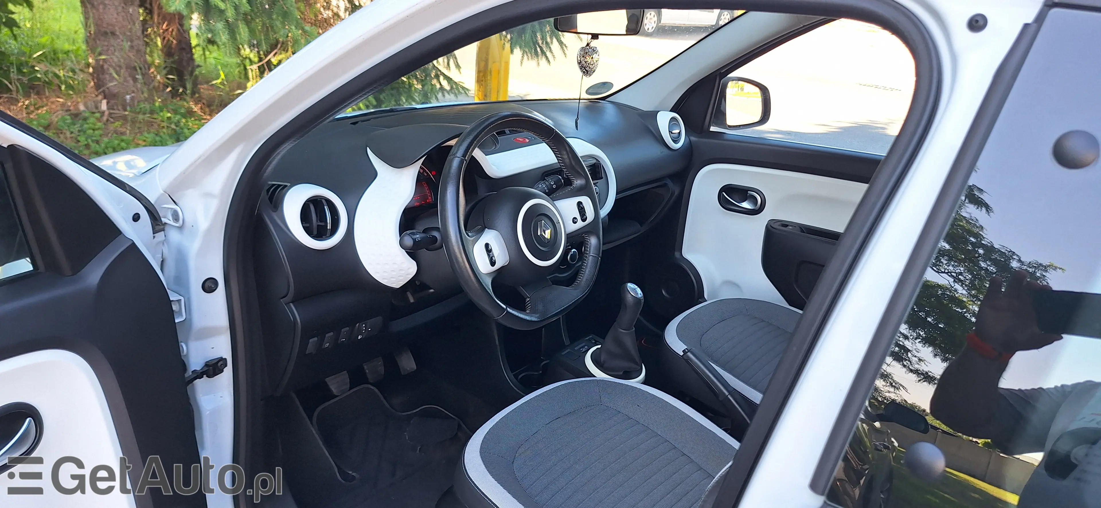 RENAULT Twingo 