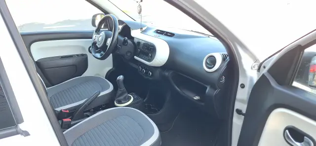 RENAULT Twingo 