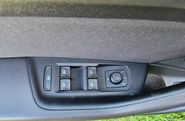 VOLKSWAGEN Passat 1.4 TSI (150 KM) ACT