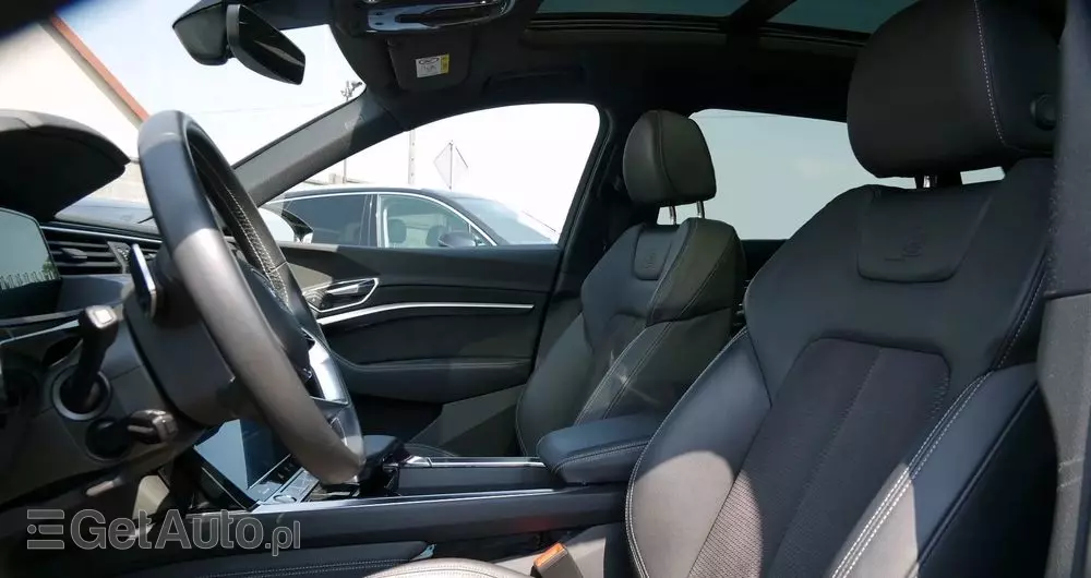 AUDI E-tron 50 quattro S line