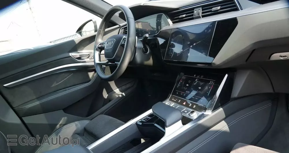 AUDI E-tron 50 quattro S line