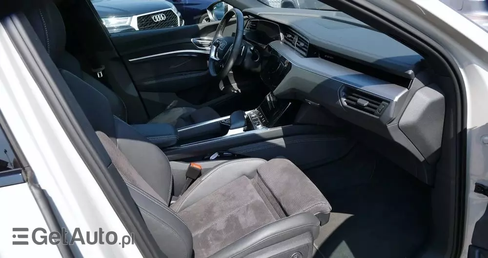 AUDI E-tron 50 quattro S line