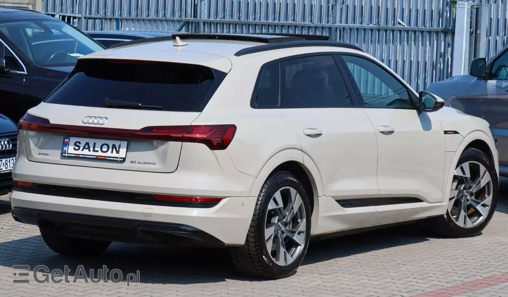 AUDI E-tron 50 quattro S line