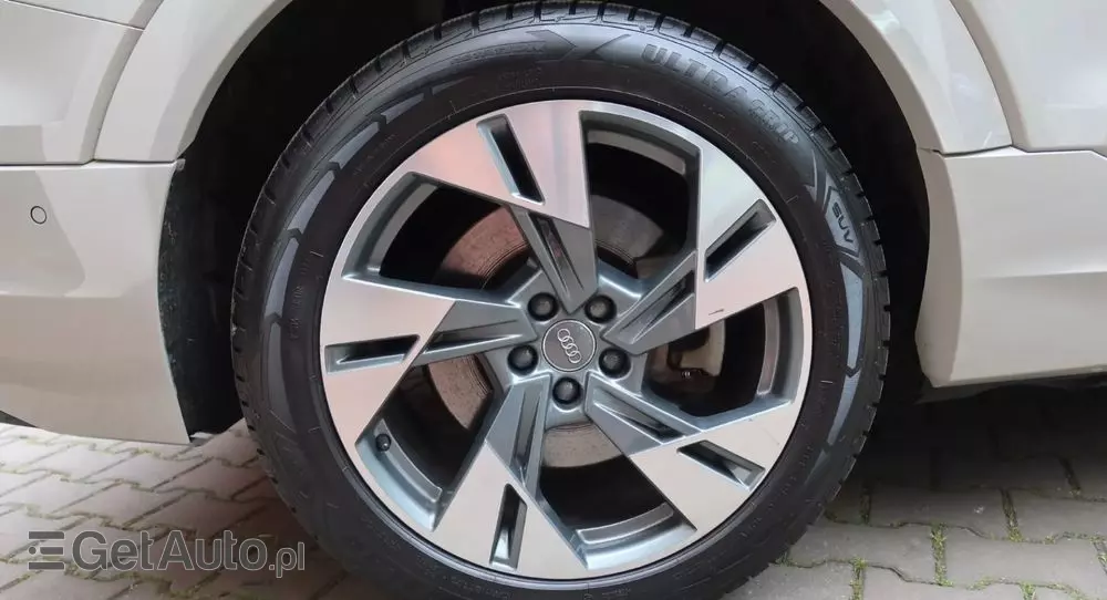 AUDI E-tron 50 quattro S line