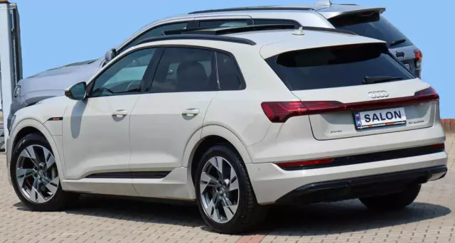 AUDI E-tron 50 quattro S line