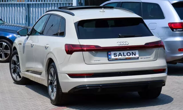AUDI E-tron 50 quattro S line