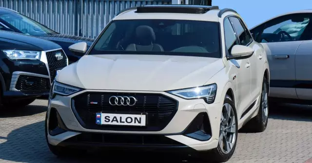 AUDI E-tron 50 quattro S line