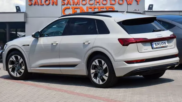 AUDI E-tron 50 quattro S line