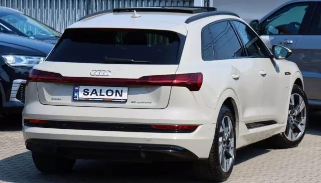AUDI E-tron 50 quattro S line