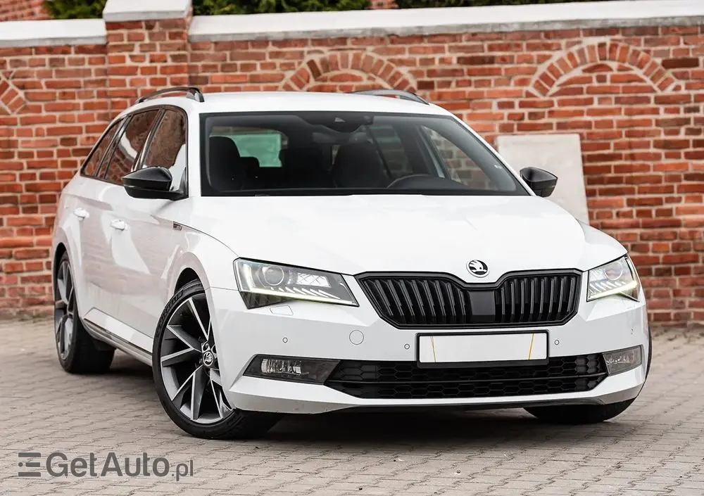 SKODA Superb 2.0 TDI DSG Sportline