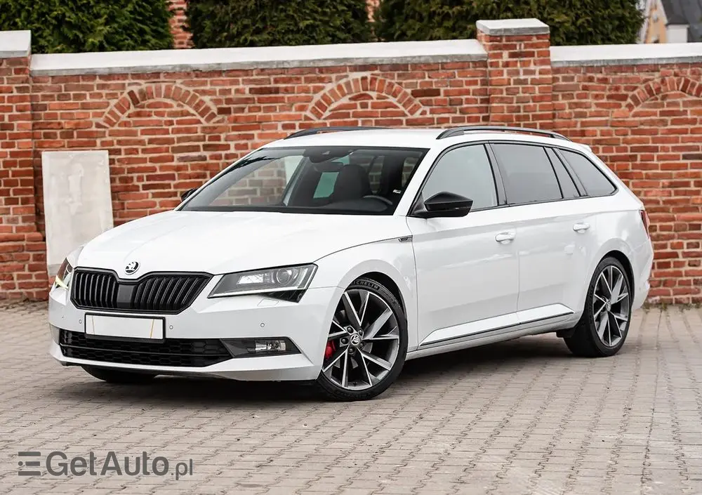 SKODA Superb 2.0 TDI DSG Sportline