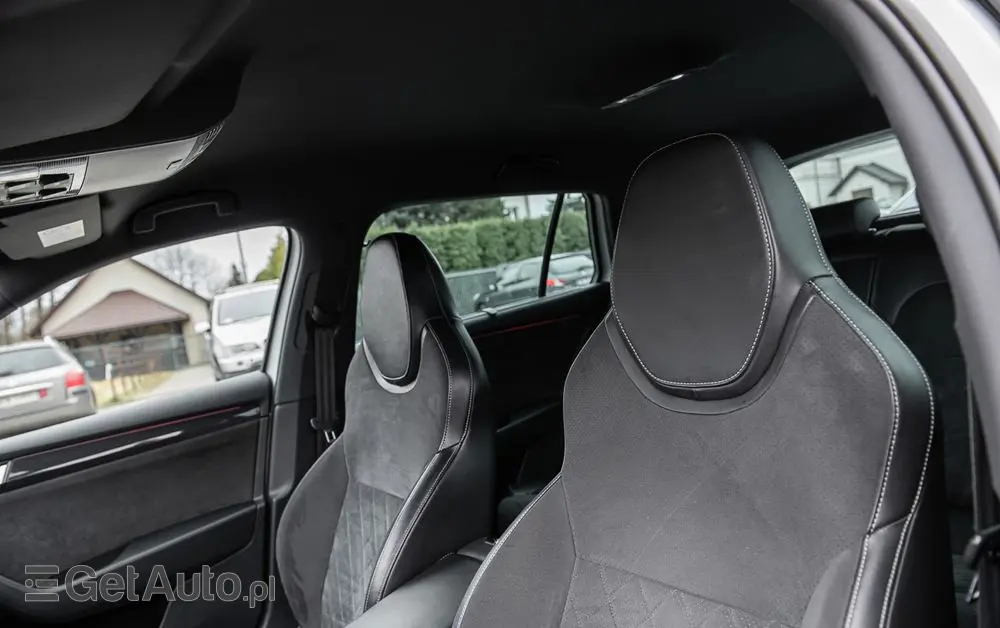 SKODA Superb 2.0 TDI DSG Sportline