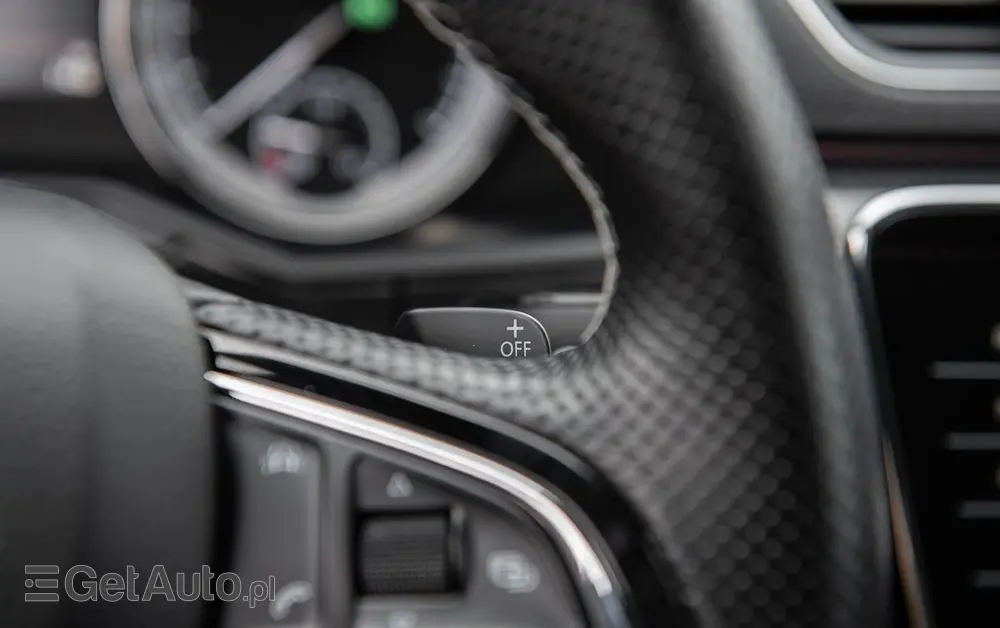 SKODA Superb 2.0 TDI DSG Sportline