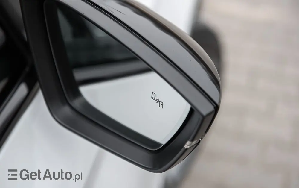 SKODA Superb 2.0 TDI DSG Sportline