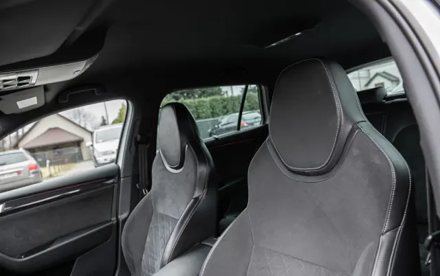 SKODA Superb 2.0 TDI DSG Sportline