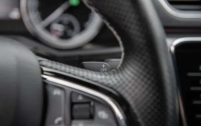 SKODA Superb 2.0 TDI DSG Sportline