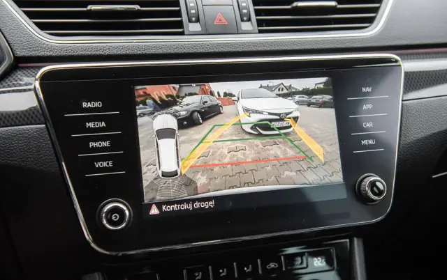 SKODA Superb 2.0 TDI DSG Sportline