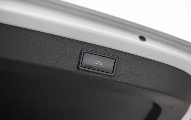 SKODA Superb 2.0 TDI DSG Sportline