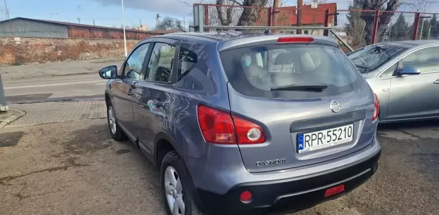 NISSAN Qashqai 2.0 (141 KM) 4x4 CVT