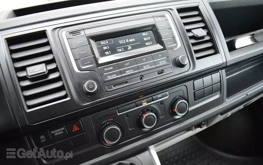 VOLKSWAGEN TRANSPORTER T6 DOKA SELAN // 