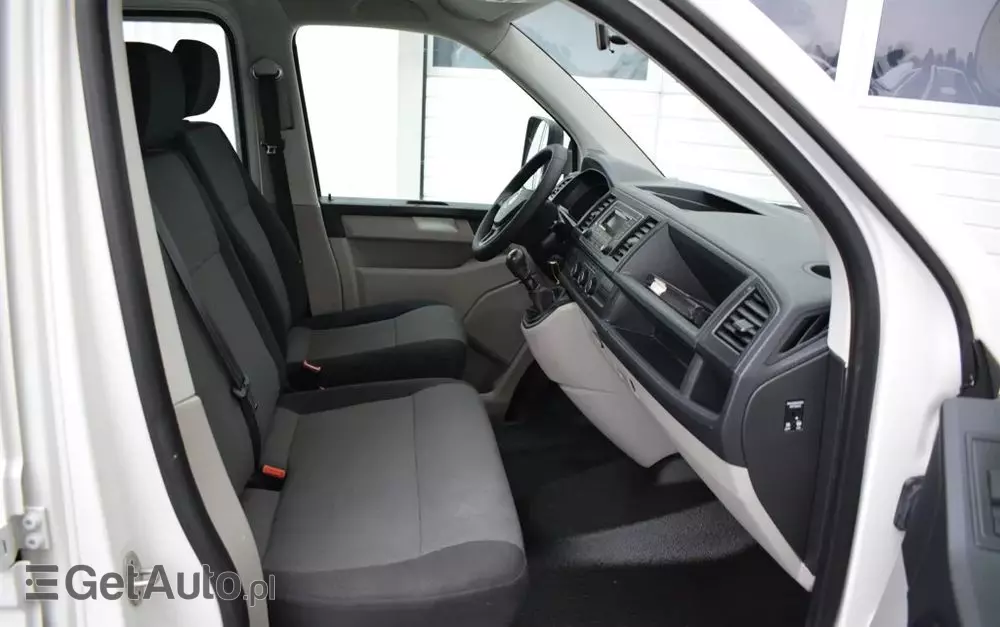 VOLKSWAGEN TRANSPORTER T6 DOKA SELAN // 
