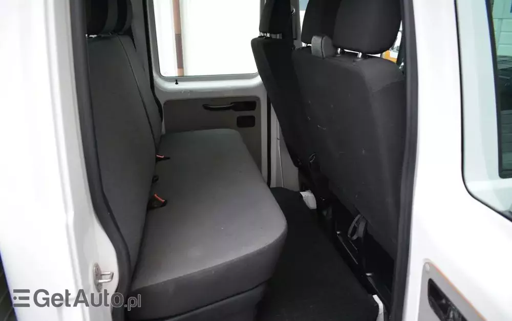 VOLKSWAGEN TRANSPORTER T6 DOKA SELAN // 